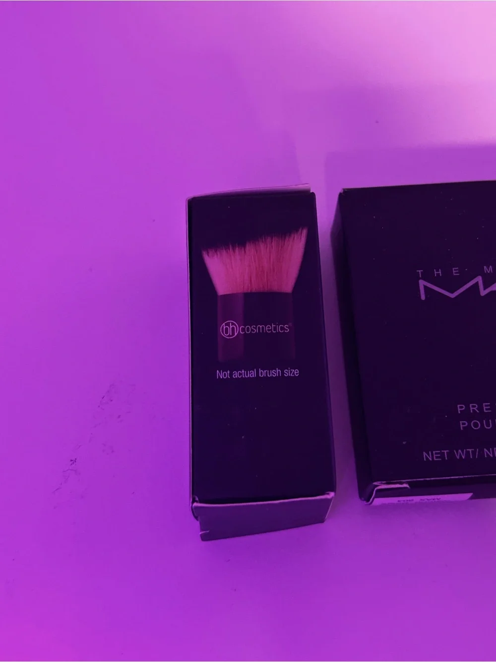 Max Studio Pressed Powder -